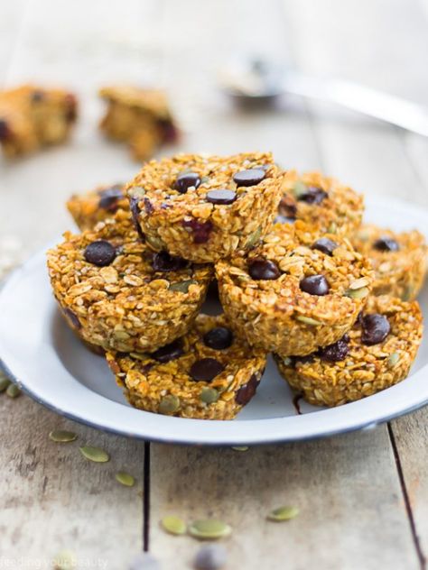 Pumpkin Oatmeal Lentil Cups [Vegan] - One Green PlanetOne Green Planet Cooking Red Lentils, Plum Pie, Pumpkin Pie Smoothie, Potato Fritters, Cherry Smoothie, Quick Vegan Meals, Vegan Lentil, Cranberry Cookies, Pumpkin Oatmeal