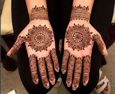 Floral Mehndi Designs, Latest Finger Mehndi Designs, Round Mehndi Design, Palm Mehndi Design, Finger Henna Designs, Design Henna, Mehndi Designs For Kids, Latest Henna Designs, Modern Mehndi Designs