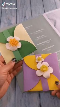 Cards Handmade For Mother's Day, Hand Craft For Birthday Gift, Envolpes Ideas, 8 March Card Ideas, Paper Cards Diy, Kertas Kerja Prasekolah, Hadiah Diy, Kartu Valentine, Birthday Card Craft