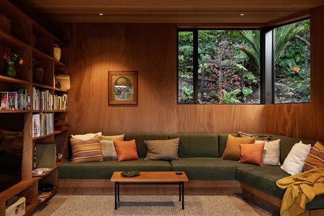 Hamish Cameron creates an eco retreat at Hobson House | Habitus Living 70s Basement, Wall Paneling Ideas, Eco Retreat, Modern Wall Paneling, Sophisticated Home, Timber Structure, Bay House, Mid Century Modern Walls, Interior Renovation