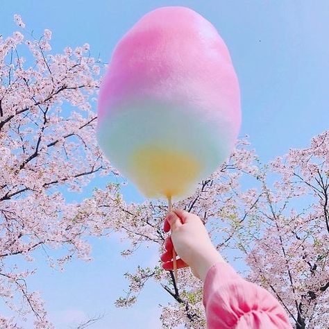 Our #WCW actually goes out to this rainbow cotton candy! Who isn’t in love with that!?   .  .  .  #smoko #smokonow #cottoncandy #instafood #foodie #candy #rainbow #unicorn #foodporn #japan #kawaii #cherryblossom #cherryblossomseason #foodblogger #sweet #sweettooth Fairy Floss, Cherry Blossom Season, Rainbow Food, Rainbow Aesthetic, Candy Floss, Kawaii Food, Cute Desserts, Foto Inspiration, Yummy Food Dessert