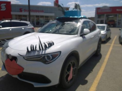 Car dressed up as Mrs. Potato head.  Eyelashes, hat, lips and high heels.   Car prank. Car Pranks Ideas Harmless, Funny Car Pranks, Car Pranks, Car Prank, Birthday Pranks, Mrs Potato Head, Potato Heads, Potato Head, Senior Gifts