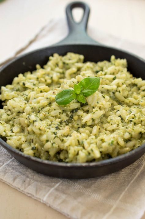 Creamy Pesto Risotto made with arborio rice, chicken stock, and homemade pesto. Quick side dish to complement any meal. Pesto Risotto, Pesto Food, Pesto Rice, Rice Risotto, Broth Chicken, Quick Side Dishes, Rice Chicken, Creamy Pesto, Arborio Rice