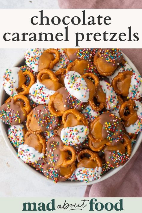 Caramel Pretzel Bites, Caramel Squares, Chocolate Caramel Pretzels, Pretzel Snacks, Pretzel Crisps, How To Melt Caramel, Chocolate Dipped Pretzels, Caramel Pretzels, Xmas Treats