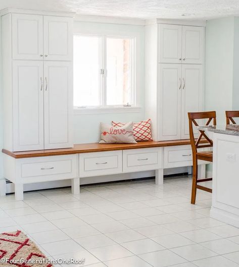 Gorgeous Mudroom makeover {It's finished!} Coat Organization, Functional Mudroom, Mudroom Makeover, Architecture Renovation, Storage Lockers, Mudroom Lockers, Baseboard Heating, Baseboard Heater, Mudroom Entryway