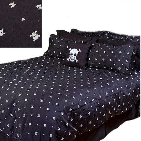 Skull sheets Gothic Bedroom, Skull Bedding, Goth Home, Goth Home Decor, A Skull, Gothic Home Decor, Gothic House, Skull And Crossbones, Duvet Covers Twin