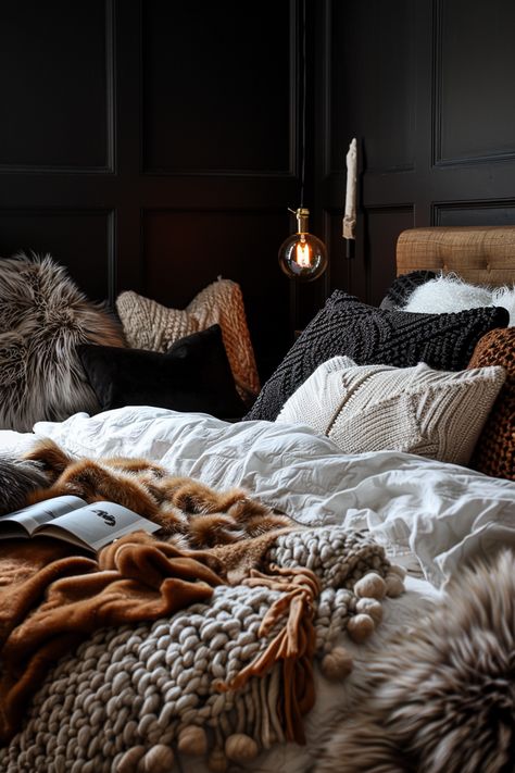 Cozy Fall Bedroom, Fall Bedroom Decor, Dark Bedroom, Fall Bedroom, Fall Decor Ideas, Minimalist House Design, Bedroom Black, Bedroom Retreat, Small Room Bedroom