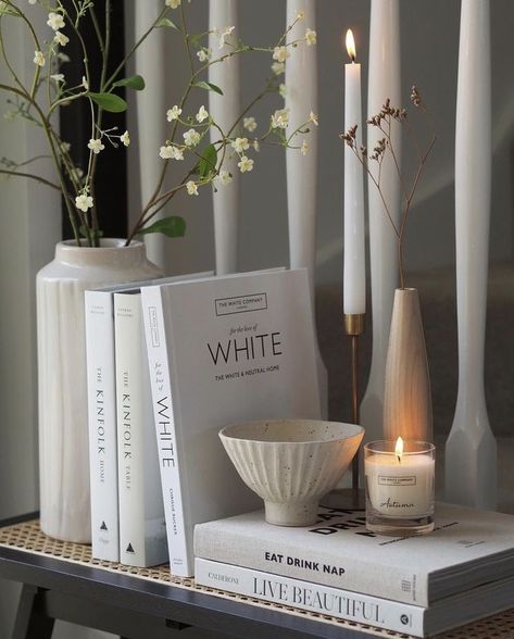 Farm Hotel, Kinfolk Table, The Kinfolk Table, Kinfolk Home, Heather Taylor, Ceramic Flower Vase, White Company, Ceramic Flower, Minimalist Home Decor