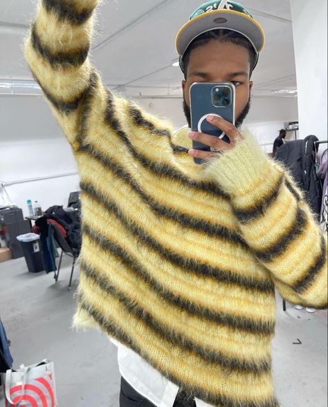 Sweater Outfits Men, Knit Sweater Outfit, Streetwear Fall, Instagram Jewelry, Mens Fashion Streetwear, Mohair Sweater, Streetwear Men Outfits, Vintage Streetwear, Inspiration Mode