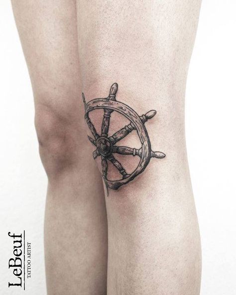 " bot bar" done at Grotesque Tattooing, thanks Paula! Traditional Ship Wheel Tattoo, Tattoo On Knee, Ship Wheel Tattoo, Shin Tattoos, Tattoo Knee, Wheel Tattoo, Shin Tattoo, Ships Wheel, Nautical Tattoo