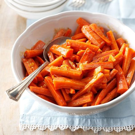 Marmalade-Glazed Carrots Ginger Glazed Carrots Recipe, Glazed Baby Carrots, Orange Carrots, Glazed Carrots Recipe, Easy Summer Side Dishes, Spiced Carrots, Carrots Recipe, Vegetables Recipes, Eat Veggies