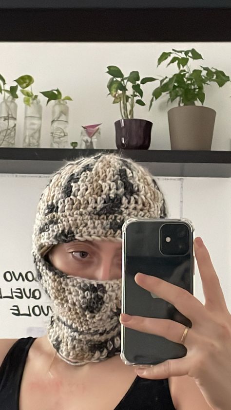 Balaclava Crochet, Crochet Balaclava, Art Is Dead, Knitted Stuff, Beanie Pattern, Crochet Hat Pattern, Hat Pattern, Crochet Designs, Crochet Clothes