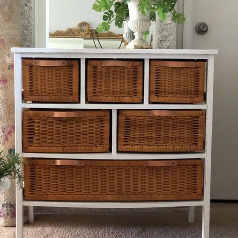 Paradise Vintage Co. on Instagram: “***SOLD**** Wood and wicker dresser for sale! • We painted the wood to make the drawers pop and we love it! . DM for pricing . . .…” Wicker Drawers, Paper Bag Flooring, Wicker Dresser, Basket Drawers, Old Wicker, Small Dresser, Revamp Furniture, Painted Wicker, Minimalist Room