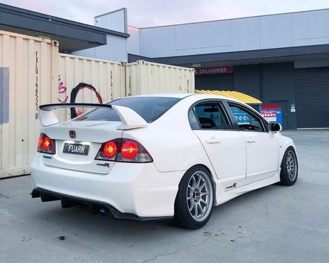 FD2 Honda Civic Type-R https://www.alojapan.com/441540/fd2-honda-civic-type-r/ #CarsOfJapan, #Reddit, #RedditCarsOfJapan Honda Civic Type R Fd2, Honda Fd Type R, Honda Civic Fd Type R, Fd2 Type R, Honda Fd, 2007 Honda Civic Si, Honda Civic New, Honda Civic Fd, Civic Fd