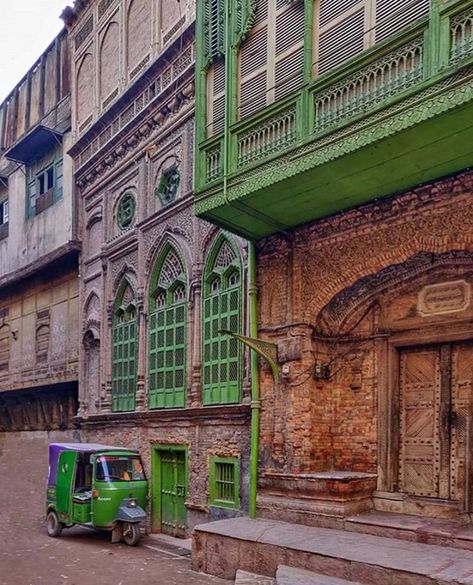 Peshawar Aesthetic, Ancient Pakistan, Androon Lahore, Pakistani Architecture, Heritage Paint, Pakistan Culture, Peshawar Pakistan, Beautiful Pakistan, Cozy Interiors