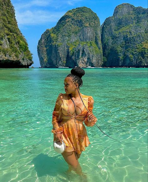 India Royale, Solo Vacation, Mall Outfit, Outfit Holiday, Cute Vacation Outfits, Rich Lifestyle, Vacation Outfit, Best Photo Poses, Baddie Outfits Casual