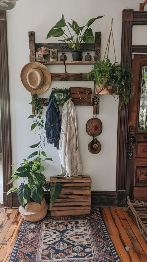 Rustic Boho Entryway, Small House Entryway Ideas, Entry Way Ideas Apartment, Boho Entryway Ideas, Small Entry Way, Boho Home Decor Ideas, Boho Entryway, Bohemian House Decor, Boho Apartments