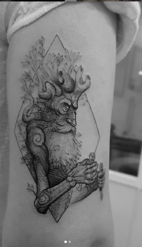 Tree Beard Tattoo, Ent Tattoo Lord Of The Rings, Ent Drawing, Treebeard Tattoo, Gimli Tattoo, Lotr Sleeve Tattoos, Lord Of The Rings Tattoo Sleeve, Ent Tattoo, Lotr Sleeve