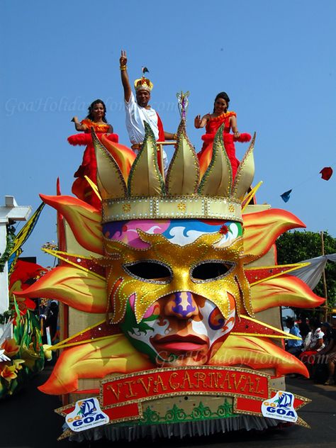 The Goa Carnival held from February at Panaji, Margao, Vasco and Mapusa respectively was a fun filled festival that bought the state to life due to the multi-cultural essence. More information on www.goaholidayhomes.com Goa Carnival, Donald Byrd, Sinulog Festival, Indian Colors, Indian Colours, Hippie Baby, Hindu Culture, Goa India, India Colors