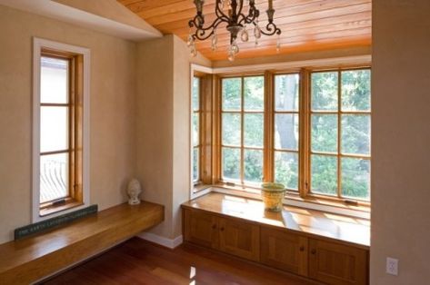 trim, windows blend of white with wood Window Design Ideas, Bay Window Design, Small Basement Remodeling, Basement Furniture, Painting Colors, Interior Color Schemes, Interior Painting, Retro Interior, Dark Interiors