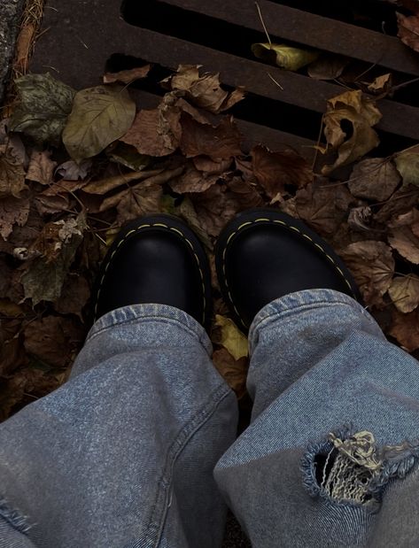 Boots Aesthetic Pictures, Fall Indie Aesthetic, Doc Marten Aesthetics, Indie Dark Aesthetic, Dark Fall Aesthetic Outfits, Doc Marten Aesthetic, Fall Doc Martens, Grunge Fall Aesthetic, Dark Indie Aesthetic