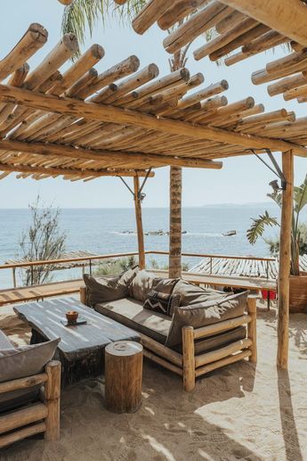 Bohemian Outdoor Furniture, Meja Outdoor, Mykonos Travel, Sand Chair, Desain Lanskap, Pergola Design, Bamboo House, Beach Lounge, 카페 인테리어 디자인