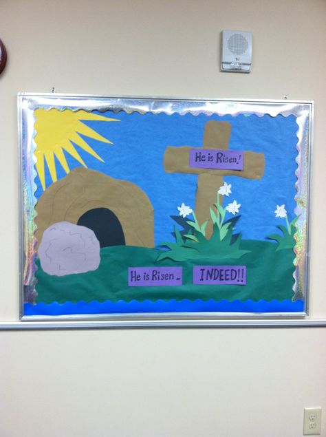 He Is Risen Bulletin Board, Preschool Easter Crafts Christian, Easter Church Bulletin Boards, Easter Posters, Easter Bulletin Board, Easter Bulletin Boards, Christian Bulletin Boards, Easter Sunday School, School Board Decoration