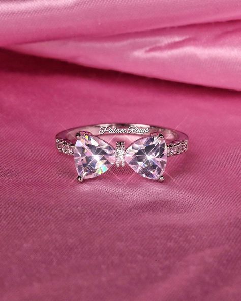 Bow Engagement Ring, Princess Rings, Pinterest Wardrobe, Bow Wedding, Princess Ring, Bow Ring, Crown Ring, Wedding Bows, Classy Jewelry