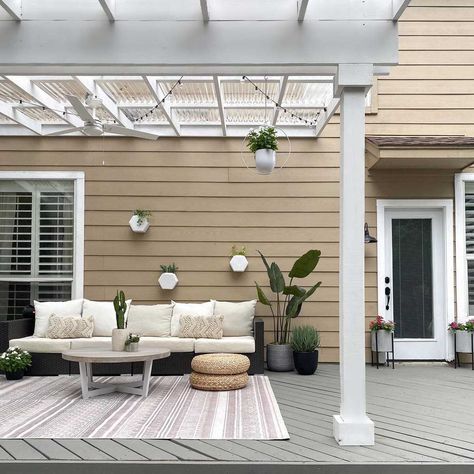 7 Deck Paint and Stain Color Ideas | The Family Handyman Greige Deck Paint, Cabin Pergola, Deck Styling, Boho Style Apartment, Deck Styles, Gray Deck, Deck Paint Colors, Deck Refinishing, Deck Stain Colors