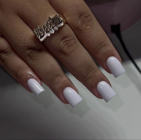 One Color Acrylic Nails, Coffin Nail Art Designs, Acrylic Nails White, Acrylic Nails Fall, Short Nails Nail Art, Coffin Nail Art, White Gel Nails, Gel Nails French, Nail Art For Short Nails