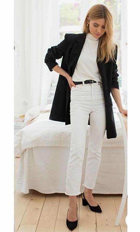 *Check tip 10* 18 jeans outfits for work & look professional! Outfits With White Flare Jeans, How To Wear Jeans To Work, White Flare Jeans, How To Wear Jeans, Jeans Outfit For Work, White Flared Jeans, Dress Up Jeans, Outfits For Work, Ladies Jeans