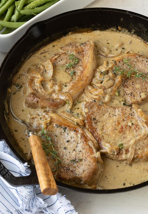 Sour Cream Sauce For Pork Chops, Sour Cream And Onion Pork Chops, Pork Chops And Onions, Pork Chop Stroganoff, Sour Cream Pork Chops, French Onion Pork Chops, Pork Sauce, Mushroom Pork Chops, Tender Pork Chops