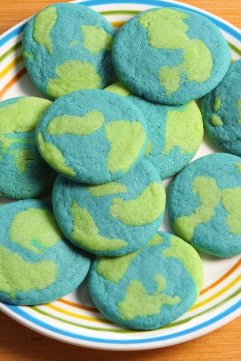 Earth Day Meal Ideas, Earth Cookies, Career Clusters, Christmas Sweet Treats, Earth Week, Sugar Cookie Mix, Kids Cooking Recipes, Earth Day Crafts, Baking Recipes Cookies