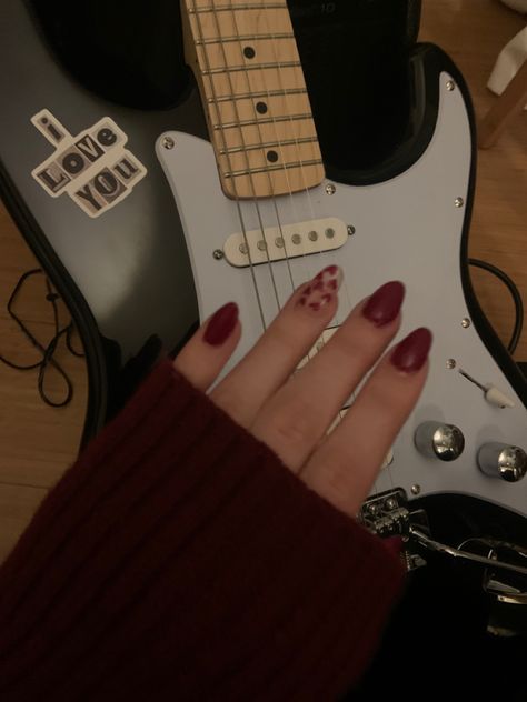 Guitar Nails, Ambre Nails, Gf Aesthetic, Guitar Drawing, Black Electric Guitar, Rockstar Gf, Aesthetic Board, Nails Black, First Snow