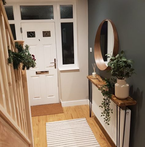 Entry Hallway Ideas, Radiator Table, Stairs And Hallway Ideas, Entrance Hall Decor, Hallway Inspiration, Narrow Hallway Decorating, Home Hall Design, Hallway Designs, Console Sofa