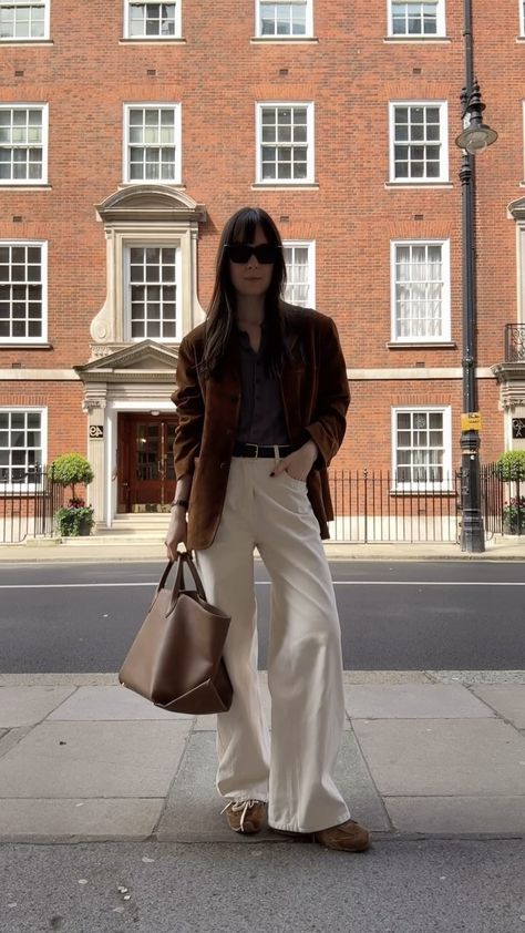 Carina Nicklas (@looxlikecarrie) • Instagram photos and videos Miu Miu Aesthetic Outfits, Suede Jacket Outfit, Suede Blazer, Celebrity Houses, Blazer Outfits, Suede Jacket, White Denim, Aesthetic Outfits, Denim Fashion