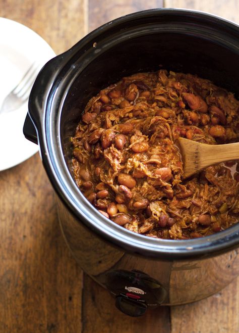 crockpot chalupas. pork shoulder and (dried)pinto beans in the crockpot. needs beer, fire roasted canned tomatoes, and jalapenos Mexican Crockpot, Chalupa Recipe, Soak Beans, Chili Pork, Easy Mexican Recipes, Tomato Cheese, Fresh Meals, Recipes Family, Family Fresh Meals