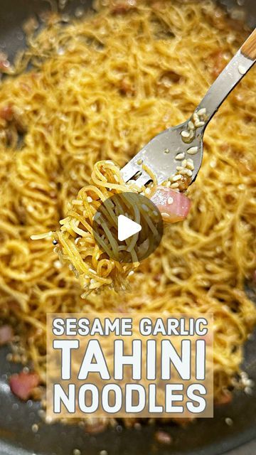 Sarah M Lasry - EASY RECIPES  & TRAVEL on Instagram: "Sesame Garlic Tahini Noodles 

⭐️delicious hot or cold⭐️ perfect side dish or main meal. Super easy to make and if you don’t love peanut butter - Tahini is a great substitute. 

RECIPE
2 tbsp. Oil 
2 heaping Tbsp. Minced garlic @kosher_taste (about 6 cloves) 
1/3 cup soy sauce 
1/4 cup water 
2 tsp. Rice vinegar 
1 tbsp. Maple syrup 
2 heaping tbsp. @goldentastesalads Tahini 
1 large red onion, diced 
3 tbsp. Sesame seeds 
Pinch of chili pepper 

1 lb cooked thin spaghetti 

In a large pan, heat your oil. Then add your garlic and let it crisp up a little. Then slowly pour in your water, soy sauce, rice vinegar, sesame oil , maple syrup and tahini, mix well and bring  to a simmer 
Then add your diced onion and mix well. Let cook for abou Tahini Sauce For Noodles, Tahini Rice Noodles, Sesame Garlic Noodles Easy Recipes, Garlic Sesame Noodles With Chicken, Peanut Butter Sesame Noodles, Tahini Noodles, Bean Pasta Recipes, Soy Sauce Rice, Beans Recipes