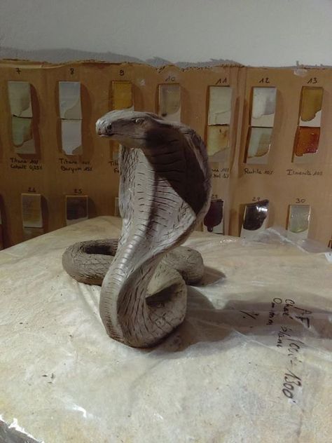 Snake Made Out Of Clay, Snake Clay Sculpture, Hand Carved Walking Sticks, Wooden Toys Plans, Snake Art, Cool Paper Crafts, Sculpture Projects, Clay Diy Projects, Polymer Clay Diy