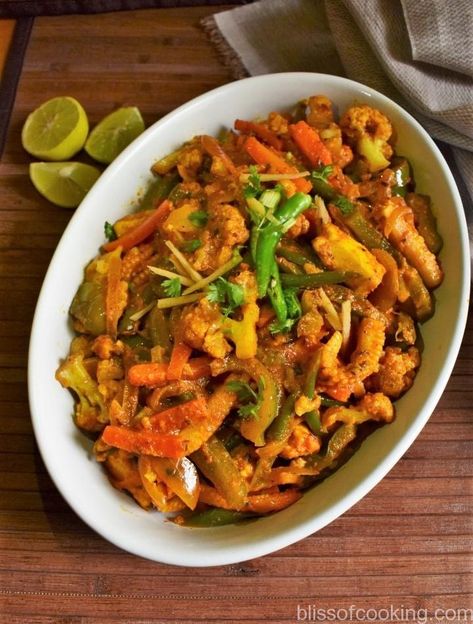 Vegetable Jalfrezi (Spicy Mix Vegetables) - Bliss of Cooking Mixed Veggie Recipes, Vegetable Jalfrezi, Mix Vegetable Recipe, Green Mango Salad, Noodles Vegetables, Punjabi Cuisine, Low Carb Bagels, Restaurant Style Recipes, Veg Curry