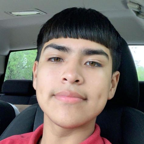 If you seen him what would you do Boys Edgar, Mexican Haircut, Edgar Cut Meme, Mexican Haircuts, Edgar Cut Hair, Edgar Haircut, Langer Pony, Marc Bartra, Boy Haircuts Short