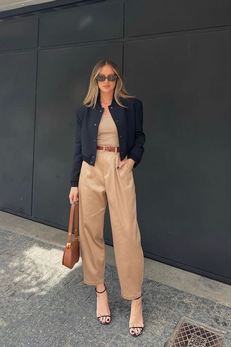 Ținute Business Casual, Outfit Elegantes, Look Office, Pants With Belt, Work Fits, Outfit Primavera, Casual Outfit Inspiration, Womens Business Casual, Elegante Casual