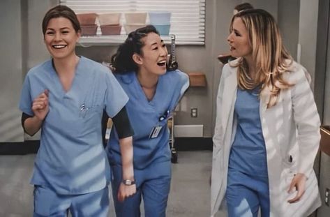 #greysanatomy #meredithgrey #lexiegrey #cristinayang #ellenpompeo #chylerleigh #sandraoh #twistedsisters Anatomy Doctor, Owen Hunt, Ellen Pompeo, Grey Anatomy, Grey's Anatomy, Greys Anatomy, Favorite Character, Anatomy, The Story