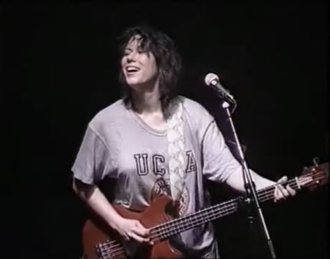 pixies live at The Town and Country Club 1988 Kim Deal Pixies, Pixies Band Aesthetic, The Pixies Band, Pixies Band, The Pixies, 90s Bands, Kim Gordon, Alt Makeup, The Moon Is Beautiful