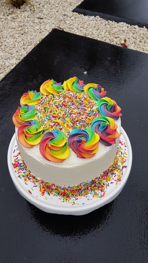 Multi Colour Cake, Rainbow Frosted Cake, Rainbow Sheet Cake Birthday, Rainbow Frosting Cake, Multi Colored Cake, Rainbow Marble Cake, Rainbow Sheet Cake, Cake With Rainbow Sprinkles, Rainbow Swirl Cake