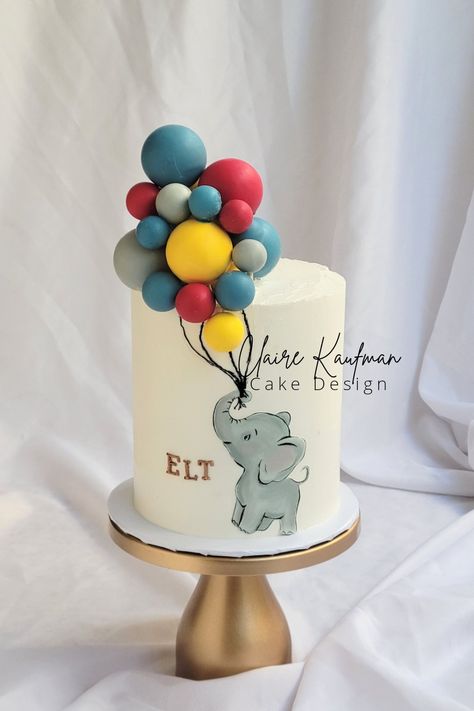 Elephant Buttercream Cake, Elephant Theme Cake First Birthdays, Ballon Theme Cake, Elephant Cake Ideas Birthdays, Blue And White Cake Birthdays, Elephant Cake Birthday, Balloon Cake Ideas, Balloon Cake Design, First Bday Cake Boy