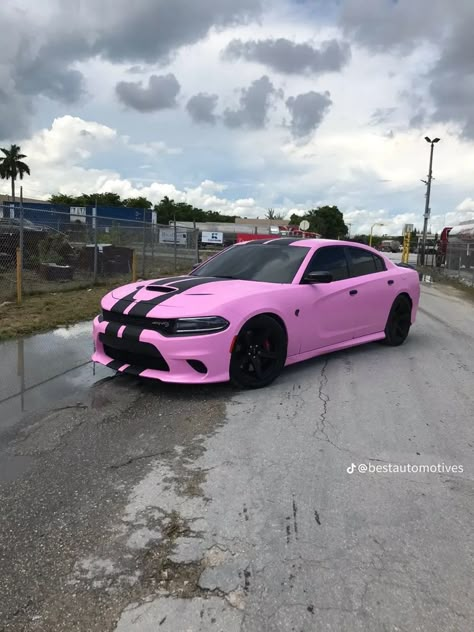 Pink Scat Pack, Pink Dodge Charger, Pink Hellcat, Luxury Cars Range Rover, Pretty Henna, Dodge Cars, Charger Srt Hellcat, Dodge Srt, Girly Car Accessories