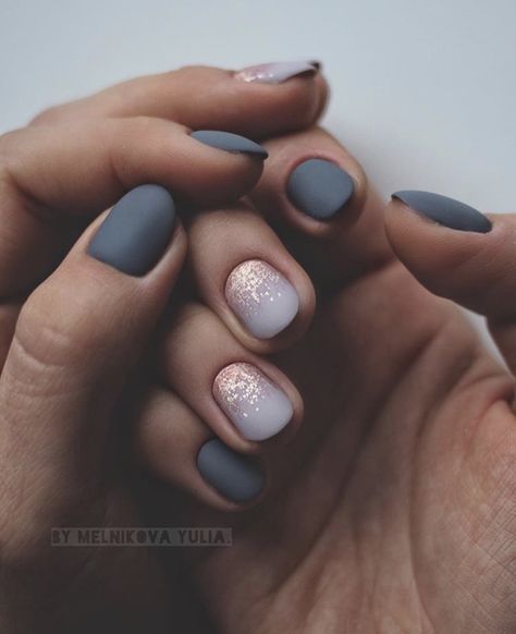 Matte Christmas Nails Simple, Matte Grey Nail Designs, Matte Winter Nails Short, Matte Pedicure Ideas, Mani Pedi Combos Fall 2024, Gray Fall Nails Ideas, Fall Nails Grey, Winter Nail Colors 2024, Nail Art Designs Matte