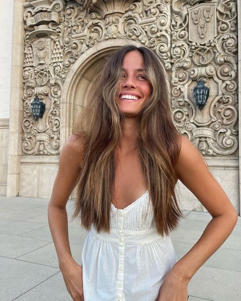 Brunette Hair Highlights, Makayla Storms, Brunette Hair With Highlights, Fashion Icon, Brunette Hair, Hair Highlights, Girl Fashion, Highlights, Hair