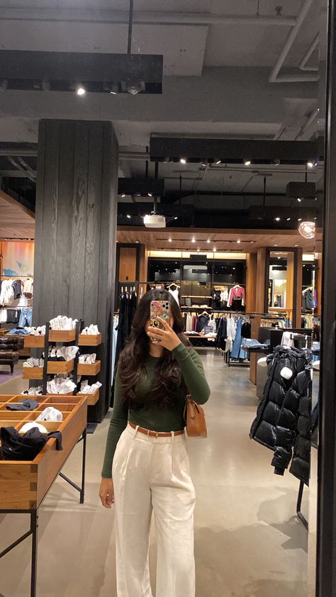 Aritzia Outfit Work, Effortless Pants Outfit, Aritzia Work Outfit, Aritzia Effortless Pant Outfit, Effortless Pants Aritzia Outfit, Effortless Pants Aritzia, Aritzia Fits, Aritzia Outfits, Casual Outfit 2023